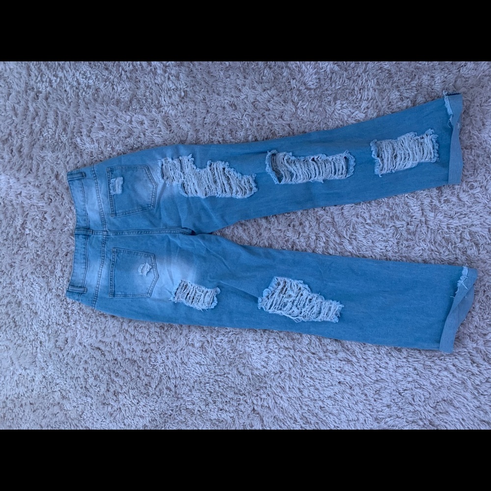 ripped jeans - Picture 2 of 3